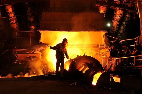 رشد ۱۵ درصدی تولید فولادخام در فروردین امسال