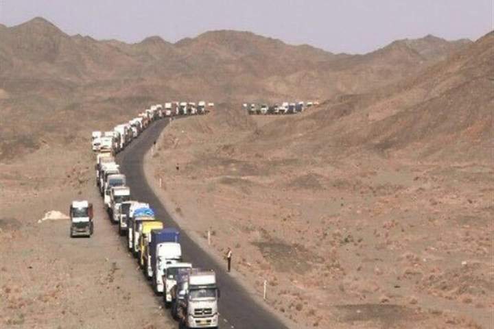 مرز «فراه» افغانستان پس از وقفه ۵۰ روزه مجددا بازگشایی شد/ صادرات آهن و سیمان به افغانستان از سر گرفته می شود