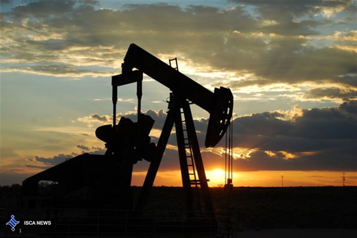 قیمت جهانی نفت ۴ دلار کاهش یافت