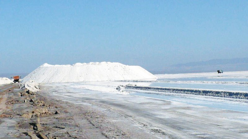 شورابه های دریاچه نمک مهمترین ظرفیت های معدنی استان قم محسوب می شوند