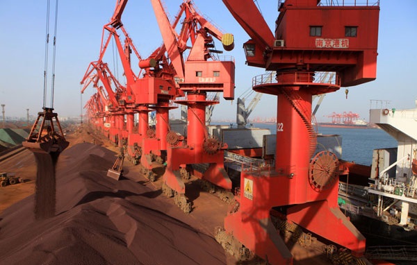 واردات سنگ آهن چین به پایین ترین سطح در ۱۰ ماه اخیر رسید