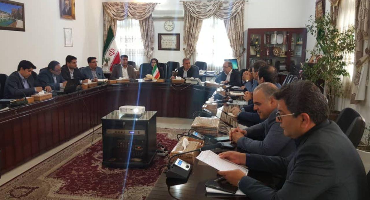 جلسه بررسی پتانسیل های معدنی و صنعتی استان فارس