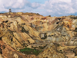 غول مس لهستان به فعالیت معدنکاری در کانادا می پردازد